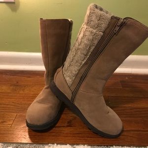 Muk Luks tan calf boot
